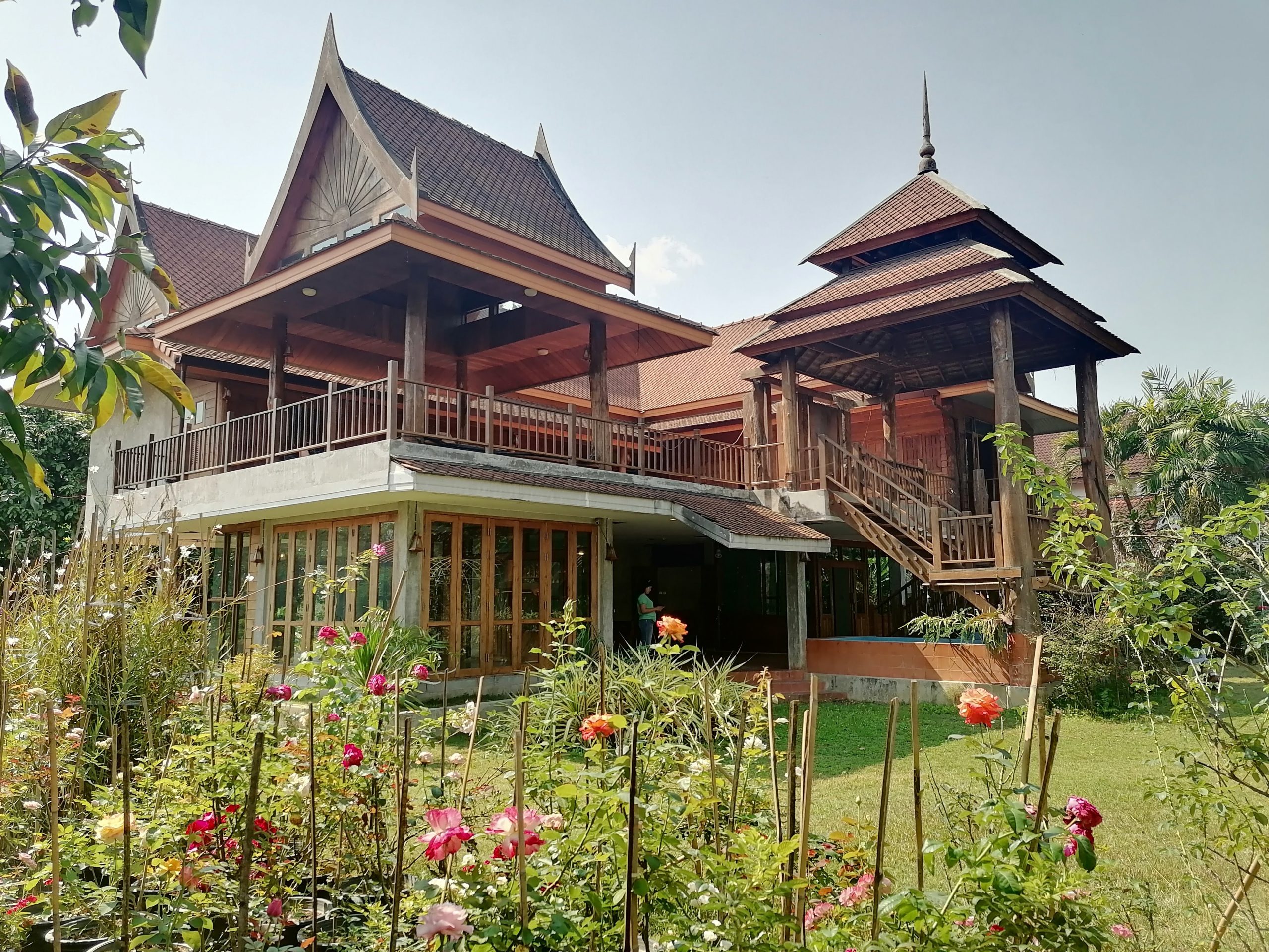 ขายบ้านแม่ริม บ้านไม้สักทรงไทย 2 ชั้น  เนื้อที่ 334 ตร.ว. ราคา 20ล้าน