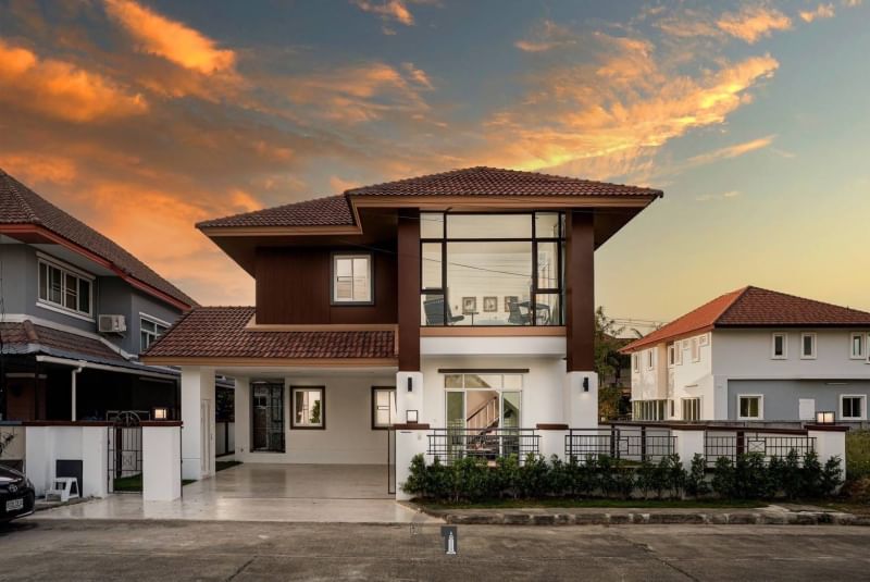 บ้านเช่าในโครงการ Chiangmai perfect ใกล้ ตลาดเจริญเจริญ เช่า 30,000 บาท/เดือน